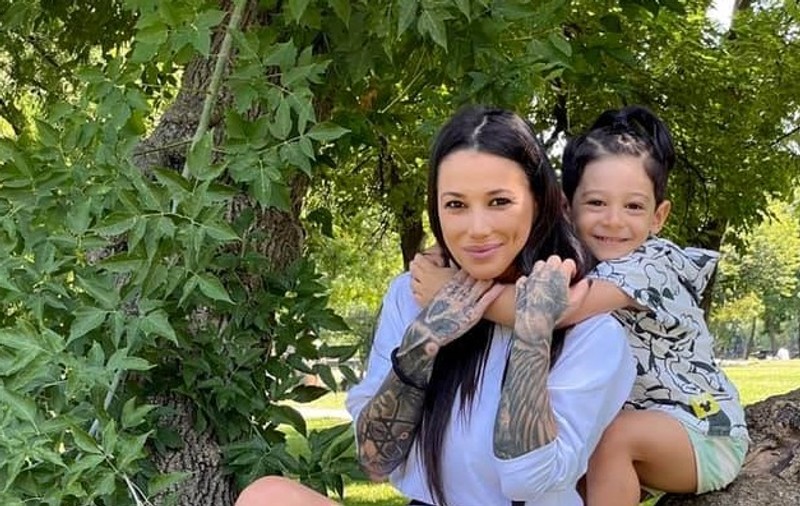 Roxana Vancea este însărcinată în aproape 7 luni, dar are o siluetă de invidiat. Imaginea care i-a lăsat mască pe fani