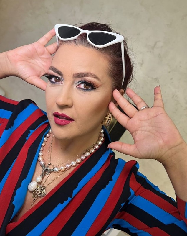 Ce se întâmplă cu fiica Ronei Hartner după moartea mamei sale. Sumayla are de luat o decizie importantă. „Toată viața ei este în Franța”