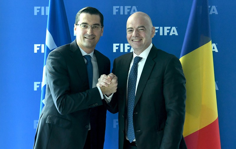 Președintele FRF, Răzvan Burleanu, s-a întâlnit cu președintele FIFA, Gianni Infantino. Ce au discutat