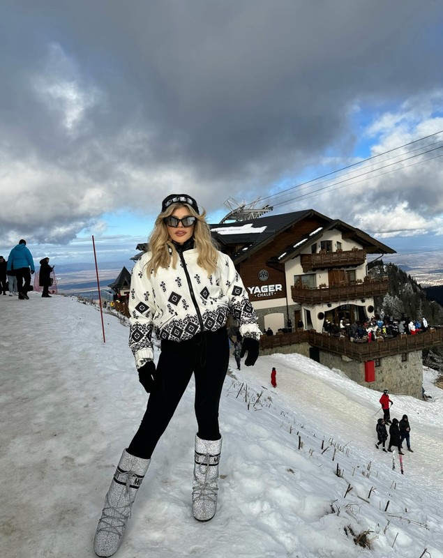 Loredana Groza, senzațională pe pârtie: „Numai tu puteai să apari așa”. A atras toate privirile cu ținuta ei