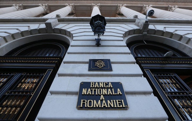 BNR răspunde Ministerului Finanțelor, în scandalul privind creșterea euro. Instituția cere să fie consultată când sunt luate decizii grele