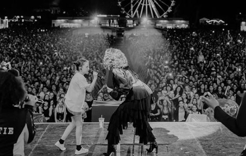 Jessie J a fost impresionată de o fetiță din Cluj, la Electric Castle 2018. „Unul dintre cele mai frumoase momente din cariera mea”