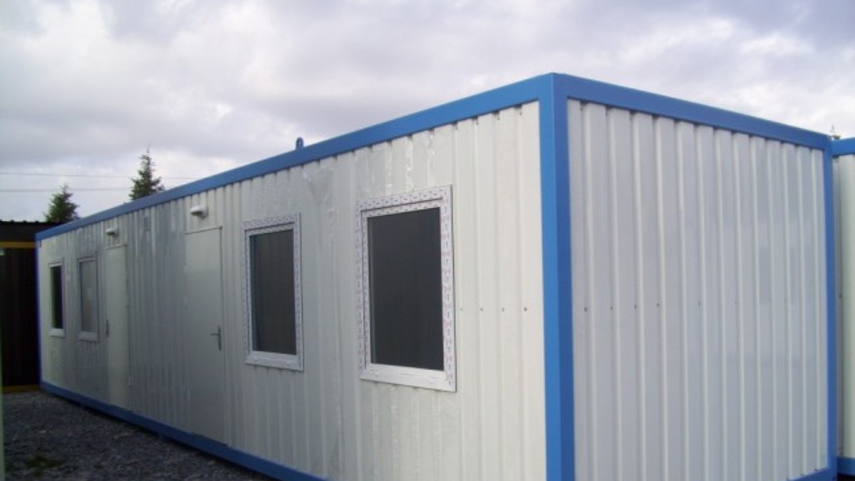 Containere pentru oamenii străzii, soluția găsită la Timișoara. Cât au costat