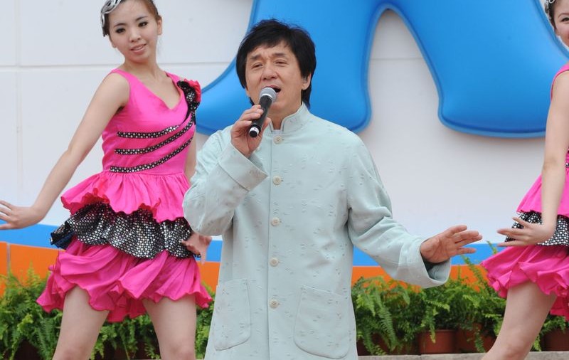 Jackie Chan vrea un musical despre viaţa sa