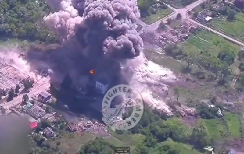 Rușii au folosit pentru prima dată o bombă glisantă de trei tone. Ce spun experții despre acest proiectil