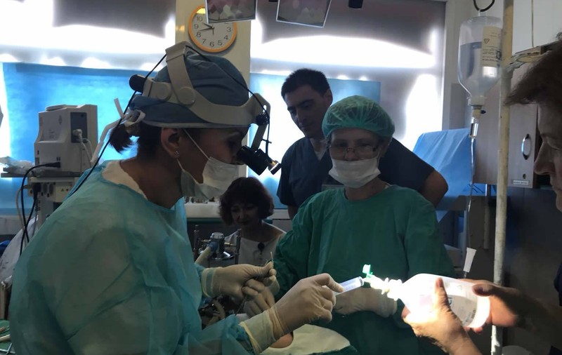 Intervenție chirurgicală stomatologică în premieră, făcută la Buzău. Medicii au operat o fată de 12 ani cu paralizie cerebrală/ FOTO