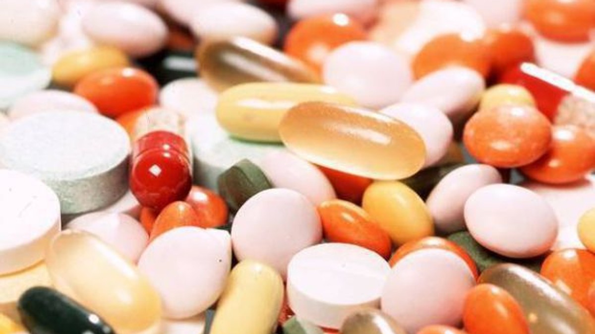 Ministerul Sănătății denunță comercializarea medicamentelor neautorizate pe internet