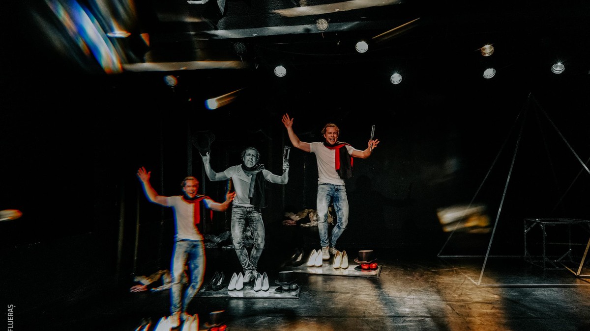 Unteatru, primul teatru privat care va transmite spectacolele pe Facebook, din cauza coronavirusului