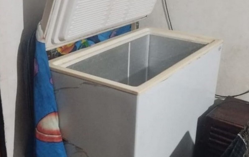 Un băiat de 13 ani a adormit într-o ladă frigorifică și a fost găsit congelat, în Cordoba. Străbunica lui a făcut infarct și a murit, când a aflat