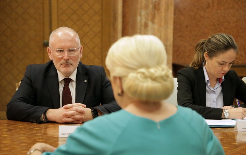 FOTO | Timmermans, avertisment pentru Guvernul Dăncilă: "Problema mea este că, de când am publicat raportul MCV, nu am văzut niciun progres!"
