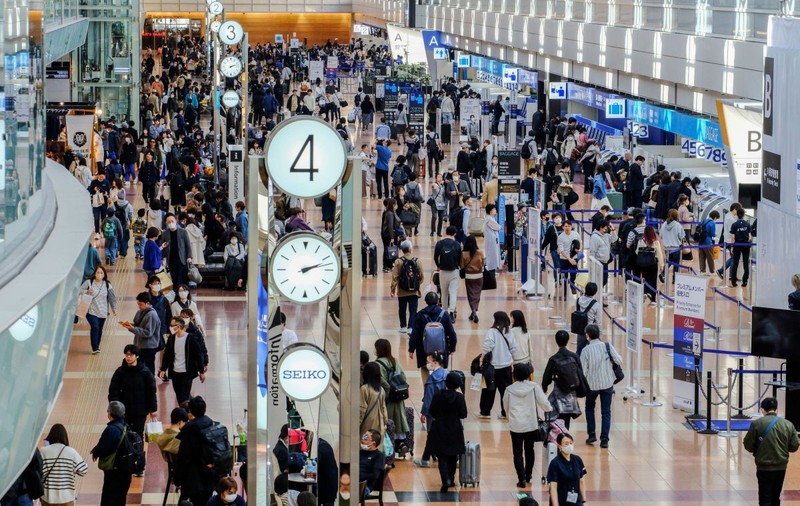 Un turist canadian a fost prins cu 15 kilograme de cocaină pe aeroportul din Tokyo. Unde a ascuns drogurile