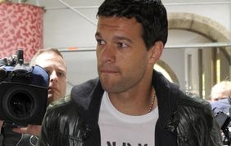 Ballack crede că Germania va învinge la două goluri diferenţă
