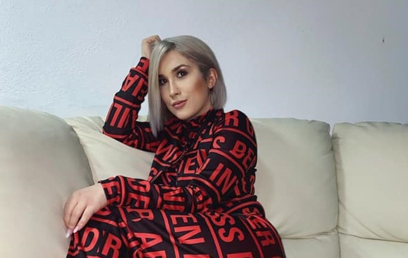 Afecțiunea de care suferă Adda. Este pentru prima dată când artista vorbește despre asta. „Dacă te atingi un pic, efectiv îţi apar desene pe piele”