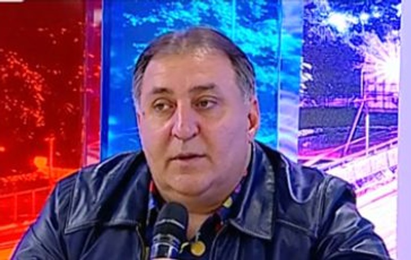 Vali Vijelie i-a luat mașină fiicei sale, dar i-a interzis să o parcheze la școală. "Un profesor muncește o viață întreagă și nu își permite"