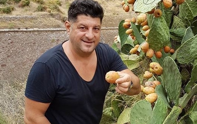 Tavi Colen e gospodina perfectă! Vara și-a îngrijit grădina, acum face bulion, zacuscă și dulceață din propriile legume și fructe