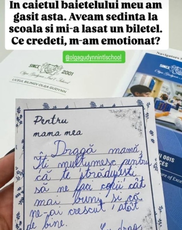 Bilețelul pe care Adela Popescu l-a primit din partea fiului său. Alexandru a emoționat-o până la lacrimi