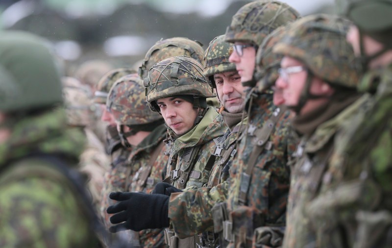 Comandantul forțelor NATO cere sporirea trupelor din România și Bulgaria, pe fondul tensiunilor cu Rusia