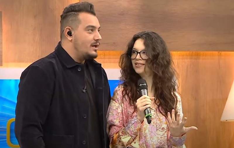 Cleopatra Stratan, replică jignitoare pentru Bursucu, în direct, la TV. Ce a deranjat-o pe artistă: „Era prima întrebare a oricărui idiot”