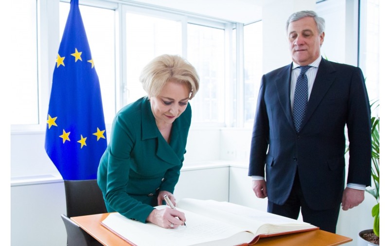 Președintele PE, mesaj după întâlnirea cu Viorica Dăncilă: ”Am cerut Guvernului român să continue lupta împotriva corupției”