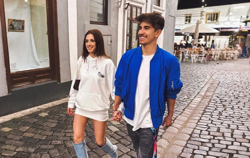 Ce a răspuns Sebastian Dobrincu atunci când a fost întrebat dacă și-a făcut planuri de căsătorie cu Ioana Ignat. „Tu crezi în suflete pereche?”