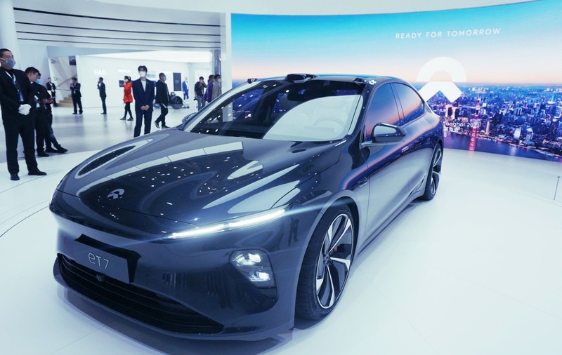 Doi oameni au murit la Shanghai, după ce o mașină electrică Nio a căzut de la etajul trei al sediului companiei