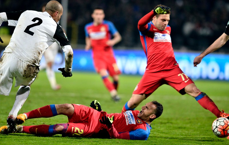 Un stelist semnează azi contractul cu noua sa echipă: ”Am perfectat acest transfer! Sper să fie cu noroc!”