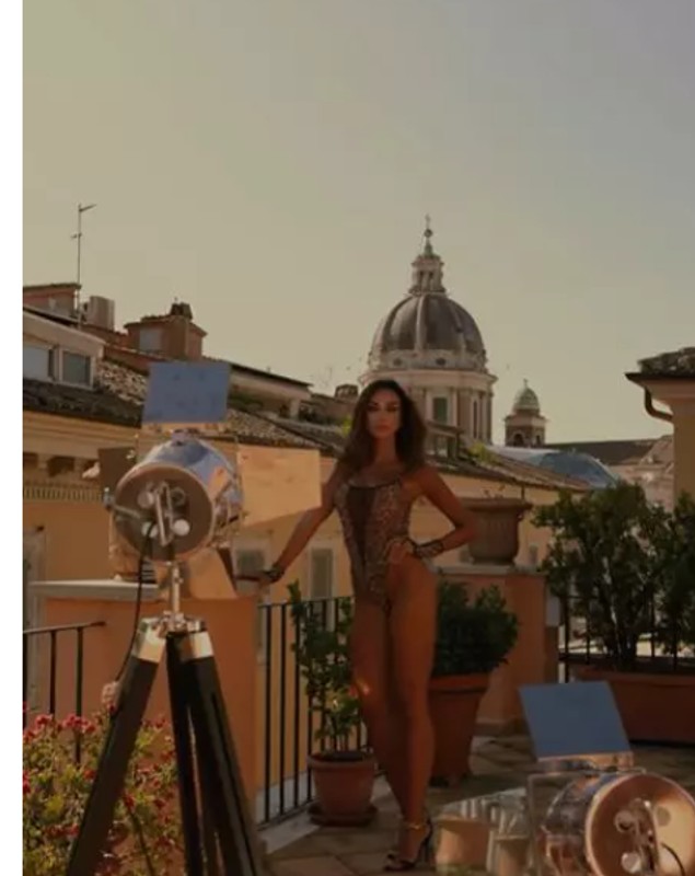 Mesajul pe care Mihai Bobonete i l-a transmis Mădălinei Ghenea, după ce actrița s-a filmat în costum de baie. „Mă chinui”