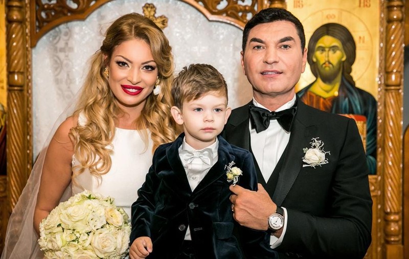 Valentina Pelinel își arată burtica de gravidă. Unde și cum s-a fotografiat