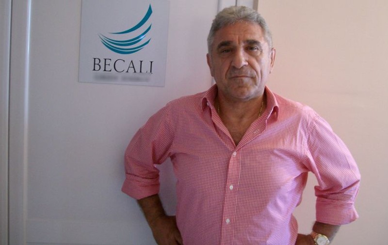 Familia lui Giovani Becali vrea terenuri de milioane de euro