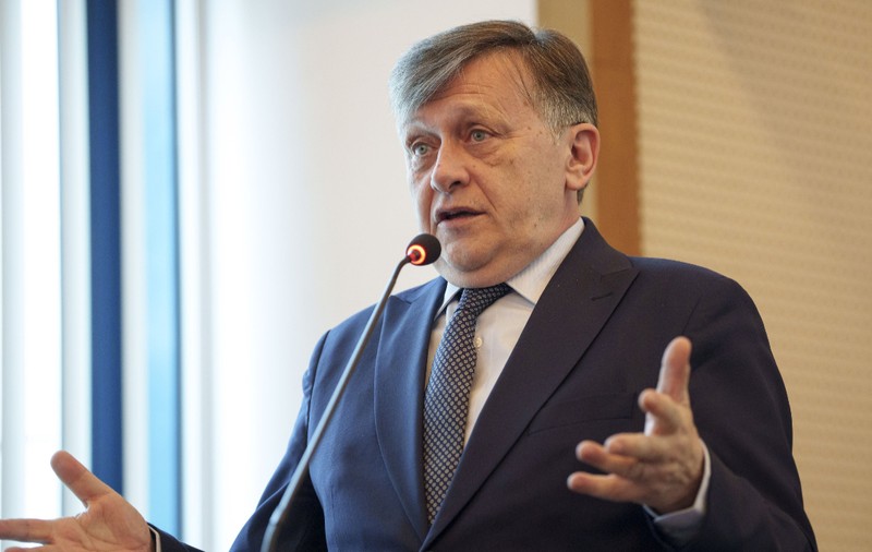Crin Antonescu s-a întâlnit cu James Trainor, trimisul lui Donald Trump în România pentru alegerile prezidențiale. Pe cine a refuzat americanul