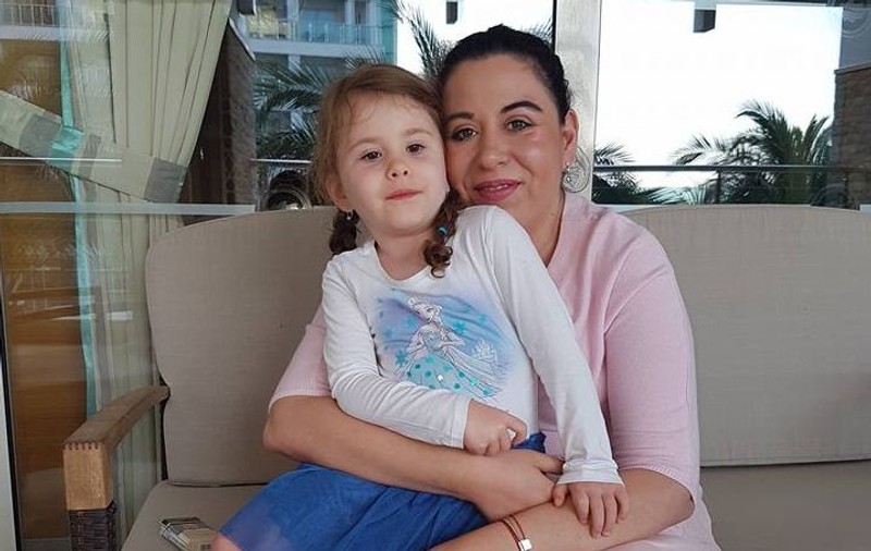 VIDEO EXCLUSIV/ Oana Roman a strâns zestre pentru fiica ei. „Am argintărie, mobilier vechi, am ceva piese bine așezate pentru ea”