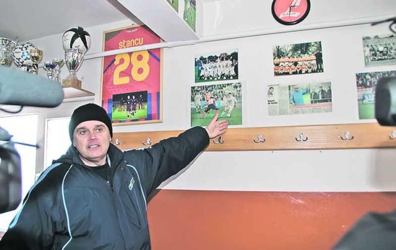 Mihai Ianovschi, primul antrenor al «Briliantului», merge până-n pânzele albe pentru fotbalistul pe care l-a descoperit: Îl susţine pe Mutu
