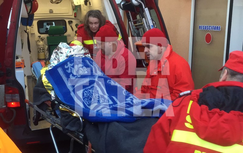 Incendiu în județul Botoșani. Doi tineri au fost transportați în stare critică la spital, în urma unui gest imprudent
