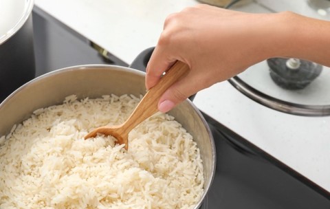 Câtă apă se pune la orez