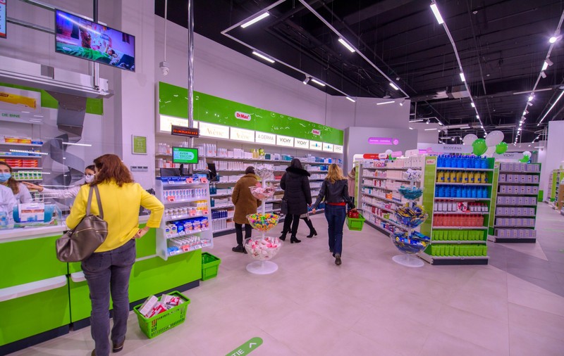 Câți bani au făcut principalele rețele de farmacii în anul 2022: au câștigat bine în pandemie, au câștigat și mai bine după pandemie