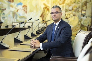 Rectorul Dan Ionuț Gheonea