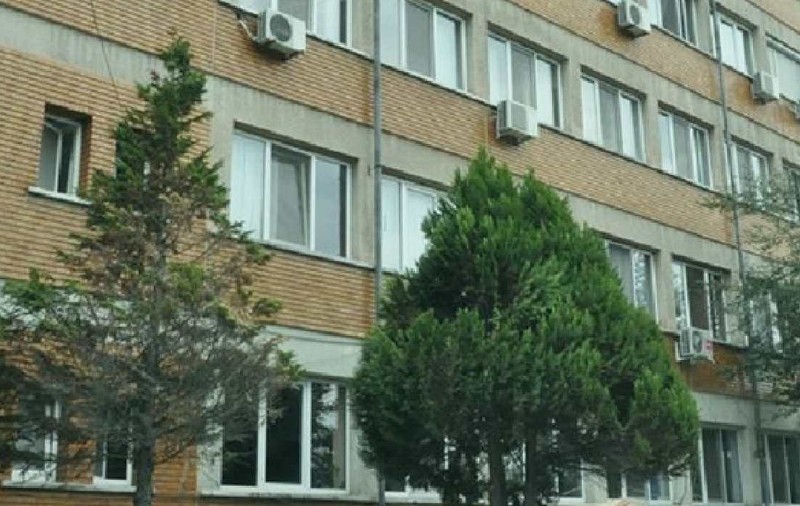 Fiica unui bărbat care a murit în spitalul din Reșița, după ce s-a rupt o treaptă: „Îi dau în judecată"
