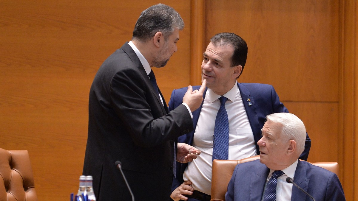 Marcel Ciolacu si premierul Ludovic Orban Foto: Hepta.ro