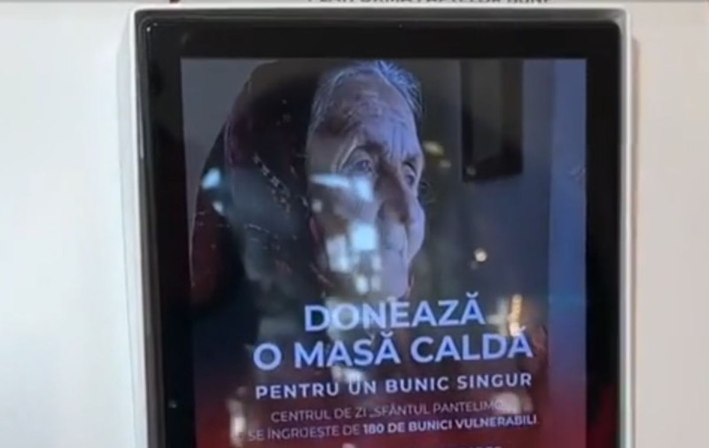 Cutia milei electronică, introdusă de Mitropolia Moldovei și Bucovinei pentru donații. Plățile se pot face cu cardul sau telefonul