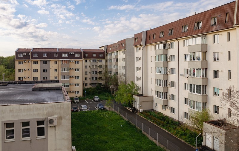 Raport. Primăria Sectorului 3 a băgat peste 133 de milioane de euro în Hala Laminor, dar a alocat doar 22 de locuințe sociale în 12 ani, la aproape 8.000 de cereri