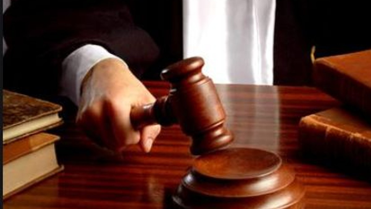 Douăzeci de membri ai unui clan din România, condamnați în total la 113 ani de închisoare în Franța