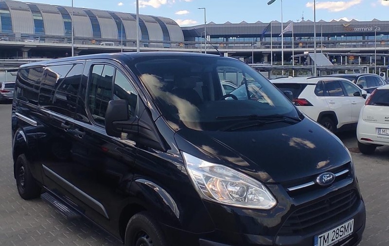 Recomandări pentru familii: Transportul cu microbuzul de la Timișoara la aeroportul din Budapesta