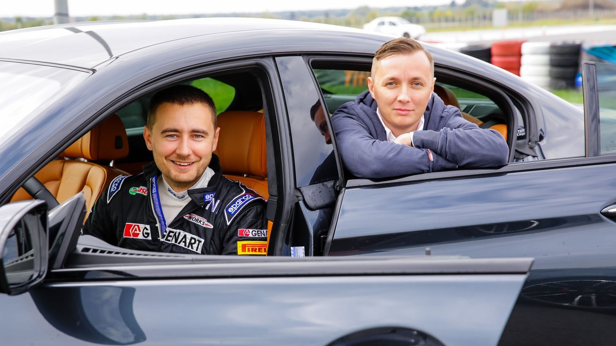 Tudor Bratu și Costin Giurgea, primele aventuri la volan