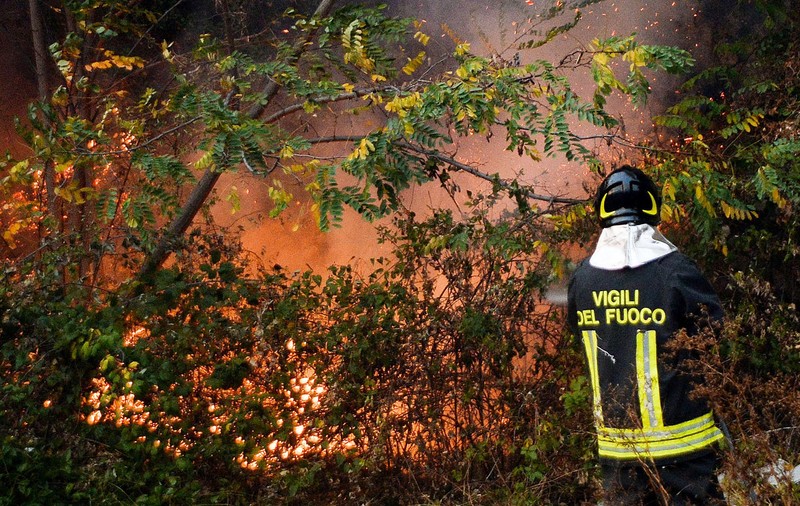 Incendii puternice în nord-estul Italiei. Peste 1.000 de oameni au fost evacuați