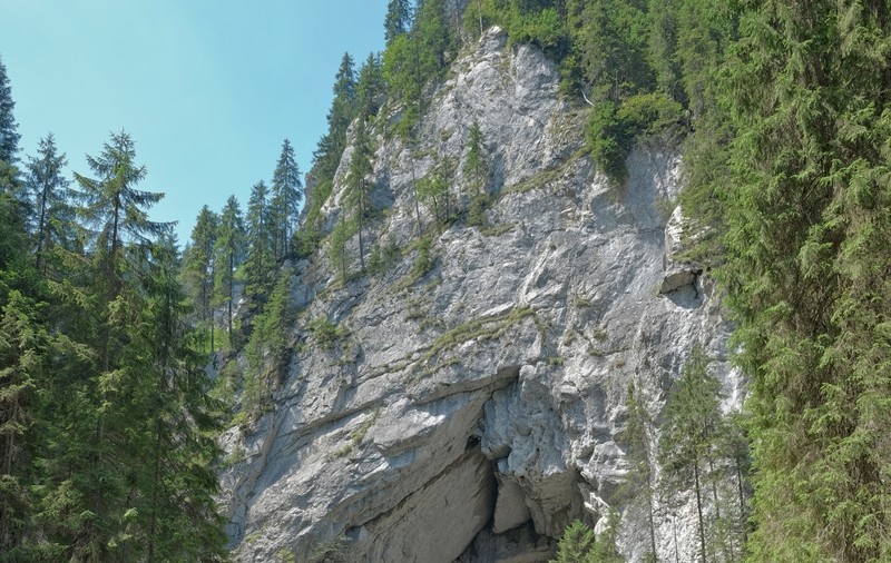Peșteri din România - cele mai frumoase peșteri care merită explorate