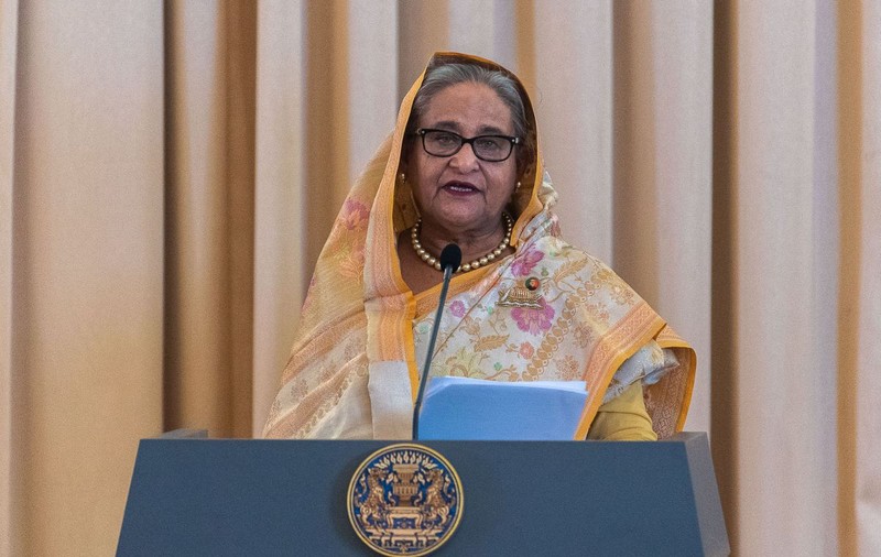 Bangladesh anulează paşaportul diplomatic al fostului prim-ministru Hasina, după protestele cu 450 de morți