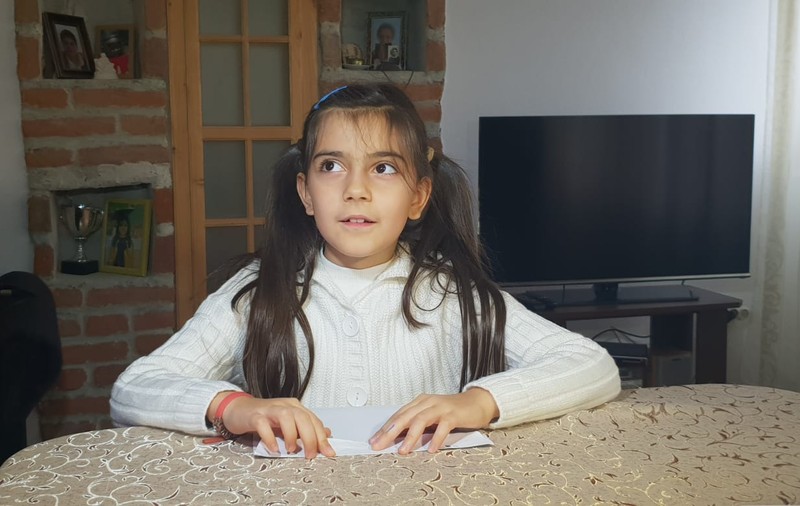 Halucinant! O fetiță de 8 ani din Buzău este amenințată cu executarea silită de spitalul care a îngrijit-o în urmă cu cinci ani