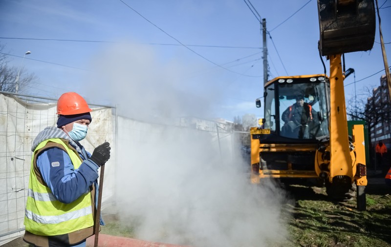 De 1 Mai, vă pun o întrebare de 100 de euro în plus la salariu