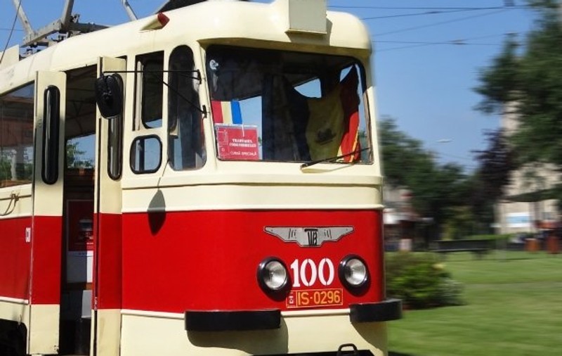 Tramvaiul comunismului circulă din această sâmbătă, la Iași. Cât costă biletul