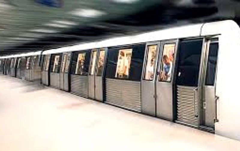 Metrorex are un deficit de 700 de oameni. Siguranţa călătorilor  este în pericol. Sindicatul anunţă grevă